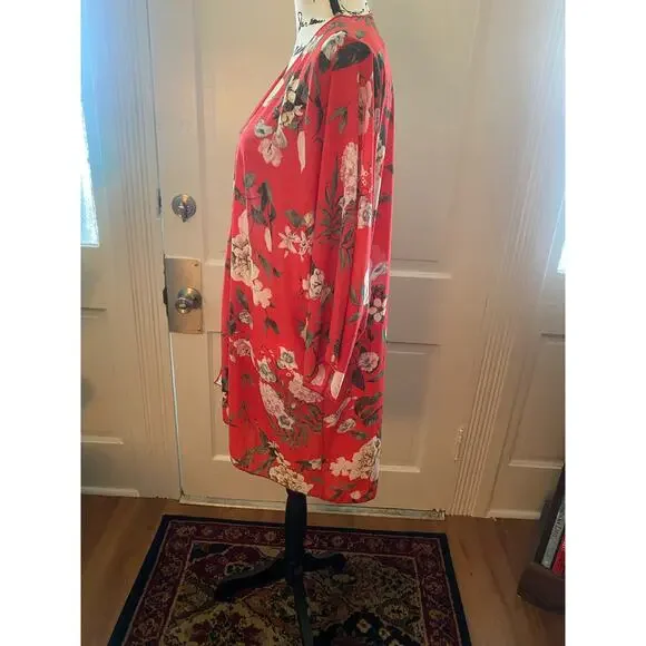 Cardigan with Hawaii flowers - Picture 2 of 8